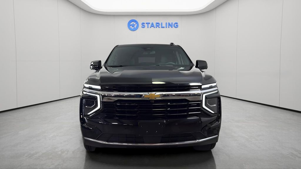 Used 2025 Chevrolet Suburban LS image 15