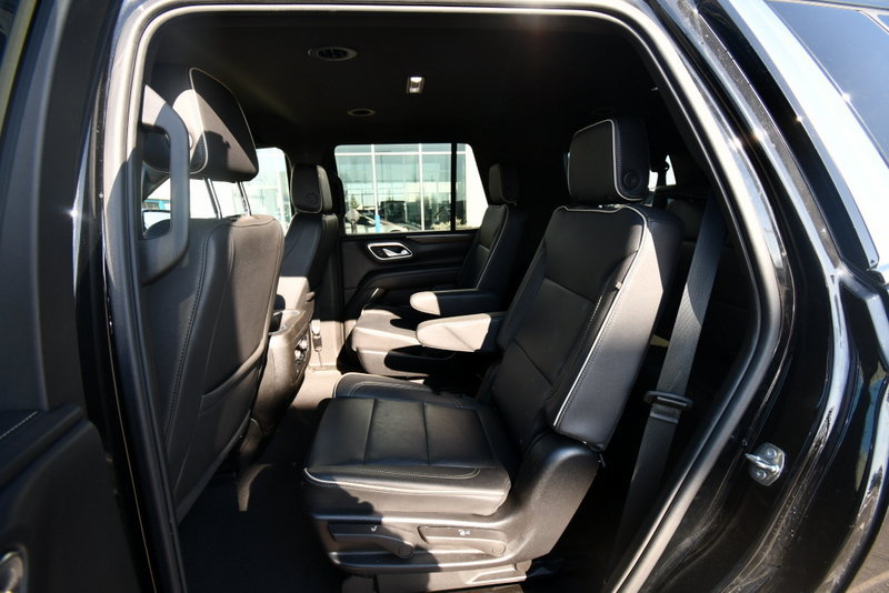 Used 2024 Chevrolet Tahoe Premier AWD/4WD image 14