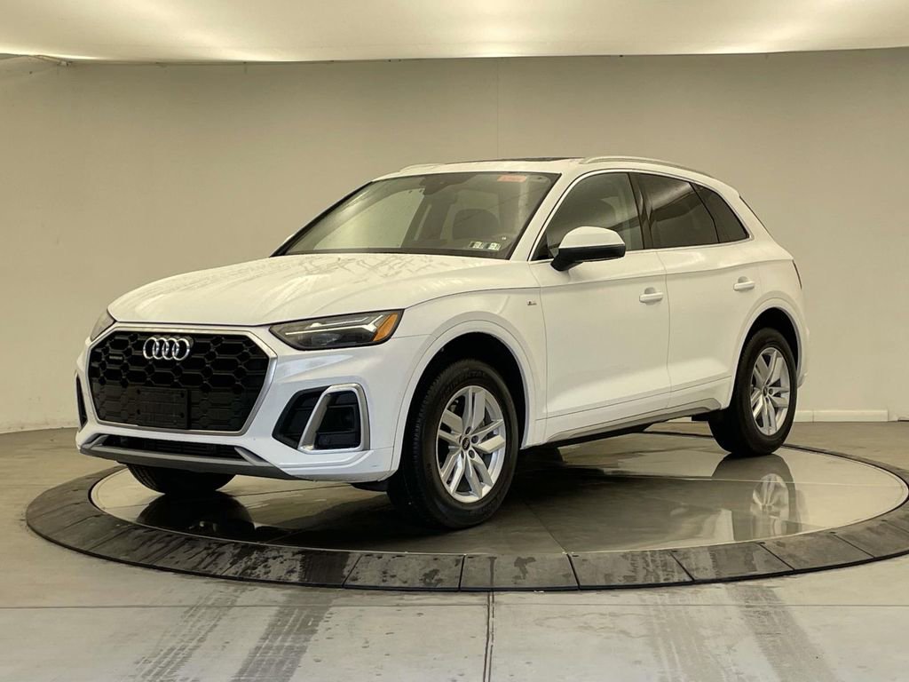 Certified 2023 Audi Q5 2.0T Premium w/ Convenience Package AWD/4WD image 1