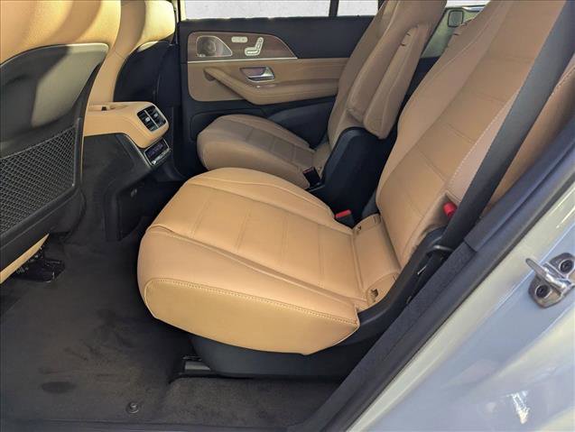 New 2026 Mercedes-Benz GLS 580 4MATIC image 13