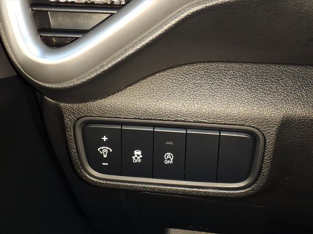 Used 2023 Kia Soul LX image 25