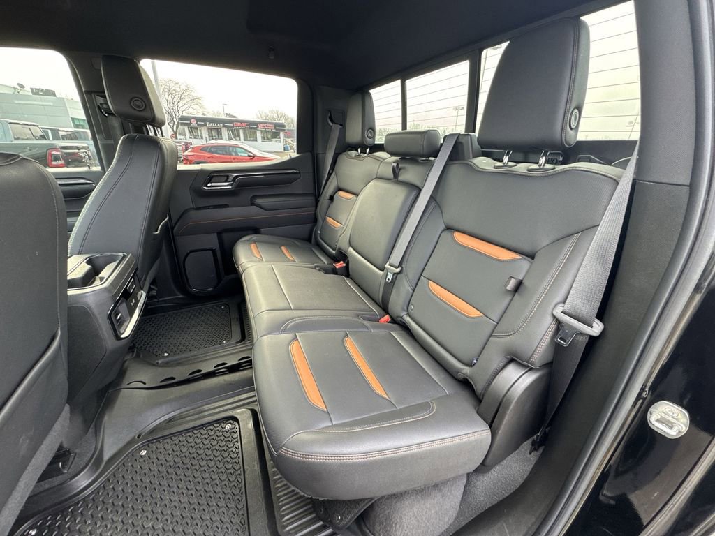 Used 2022 GMC Sierra 1500 AT4 w/ Technology Package AWD/4WD image 24