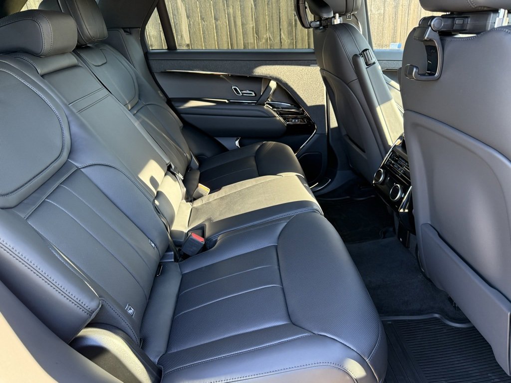 New 2025 Land Rover Range Rover Sport SE image 33