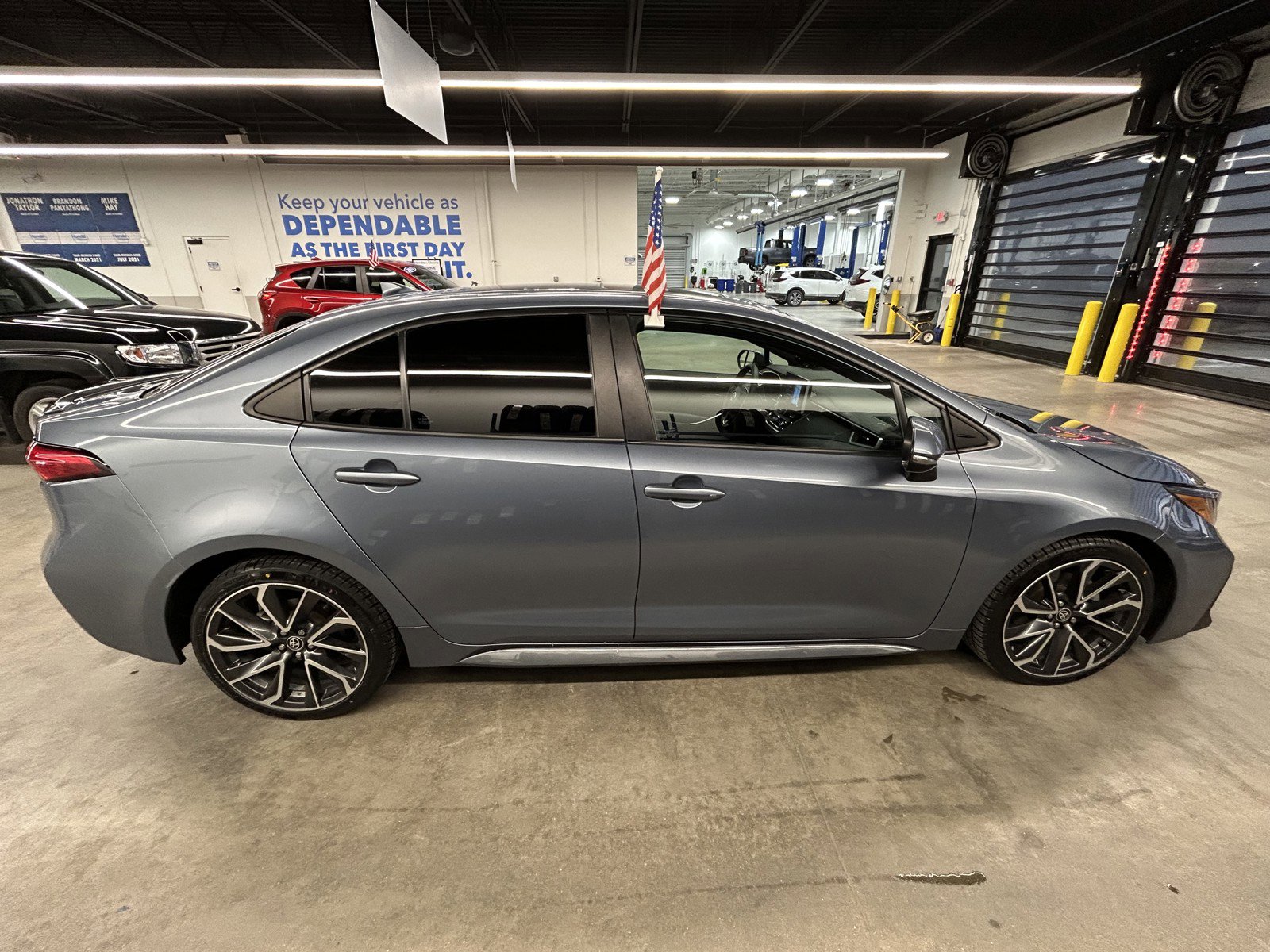 Used 2020 Toyota Corolla XSE image 10