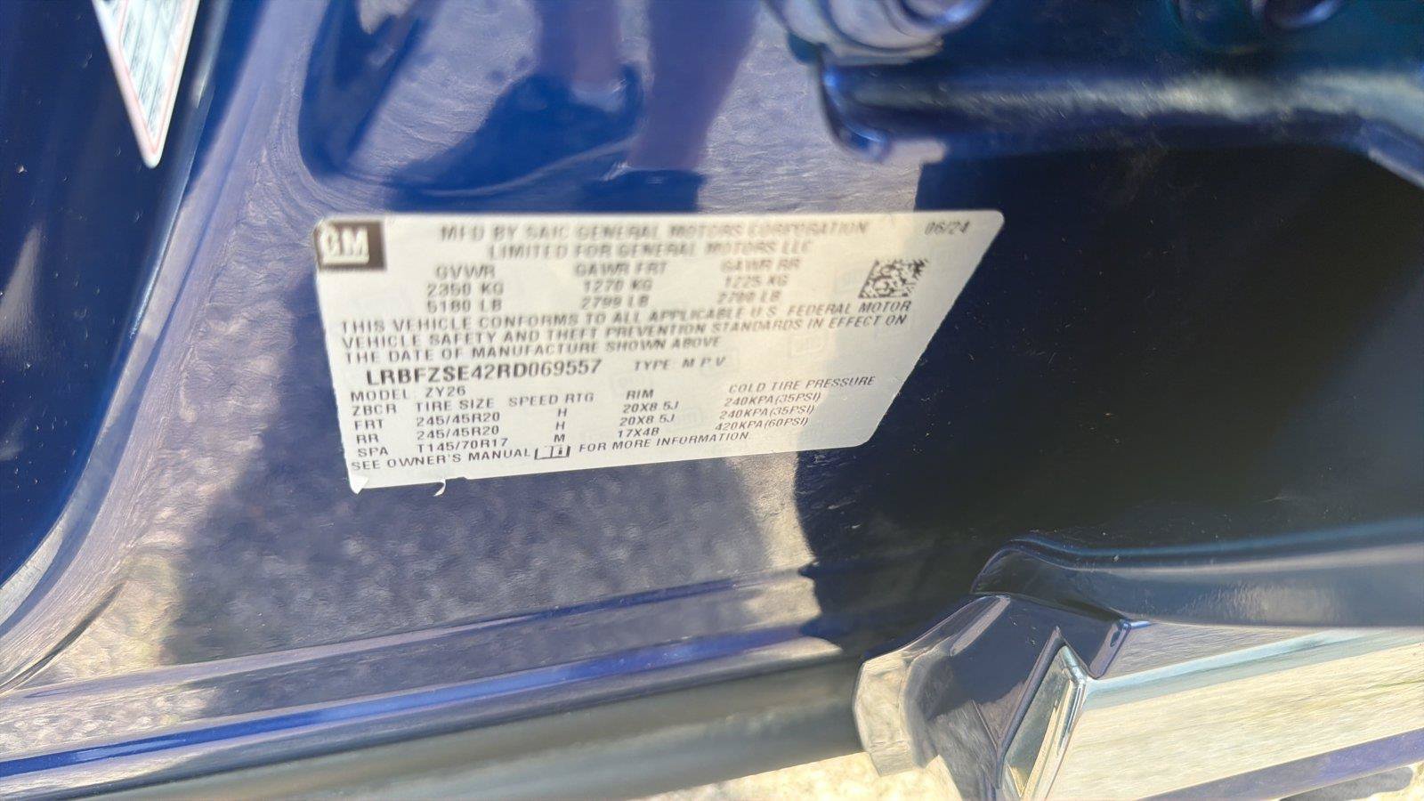 Used 2024 Buick Envision Avenir AWD/4WD image 28