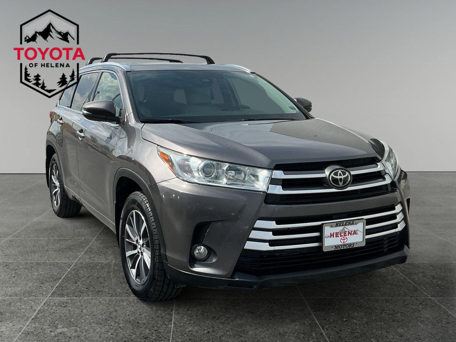 Used 2018 Toyota Highlander XLE AWD/4WD image 7