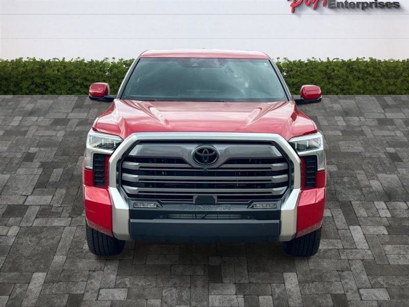 Used 2025 Toyota Tundra Limited AWD/4WD image 5