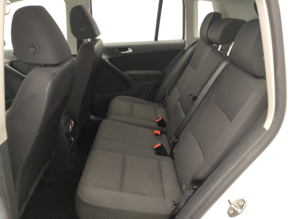 Used 2015 Volkswagen Tiguan SE AWD/4WD image 18