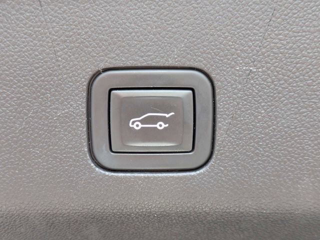 Used 2021 GMC Yukon Denali AWD/4WD image 15