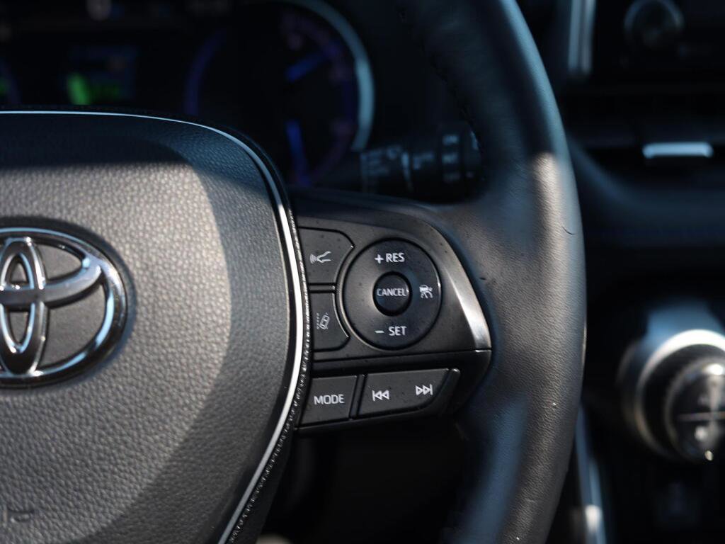 Used 2019 Toyota RAV4 XSE w/ XSE Weather Package AWD/4WD image 14