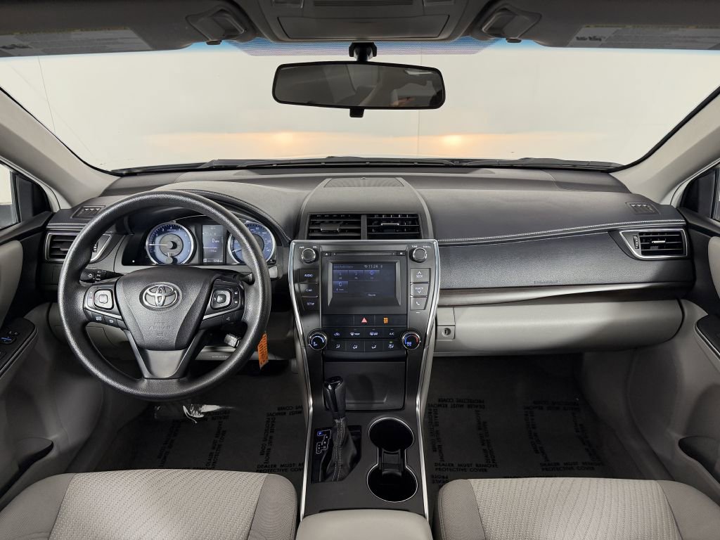 Used 2017 Toyota Camry LE FWD image 15