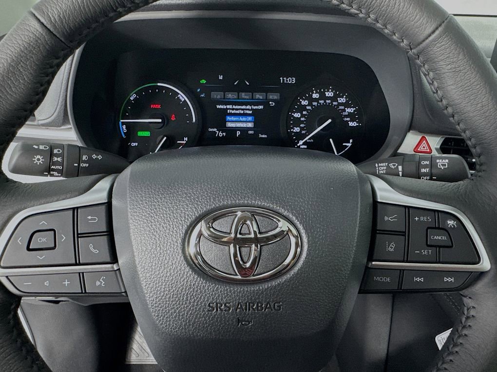 New 2026 Toyota Sienna XLE image 15