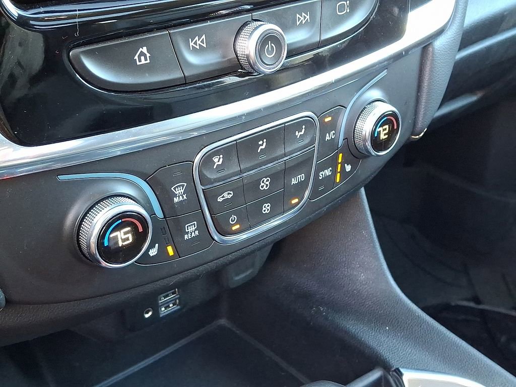 Used 2021 Chevrolet Traverse RS w/ LPO, Floor Liner Package image 17