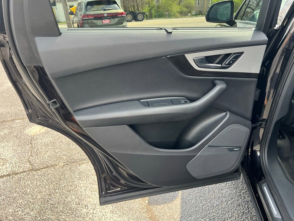 Used 2018 Audi Q7 2.0T Premium Plus w/ Premium Plus Package image 19