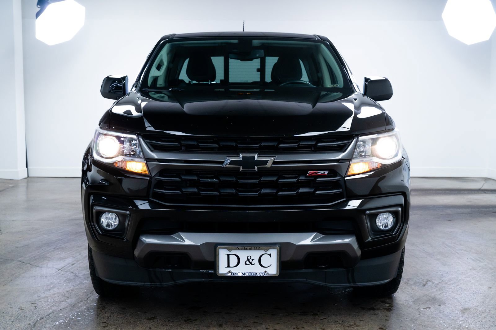 Used 2021 Chevrolet Colorado Z71 w/ Safety Package AWD/4WD image 2