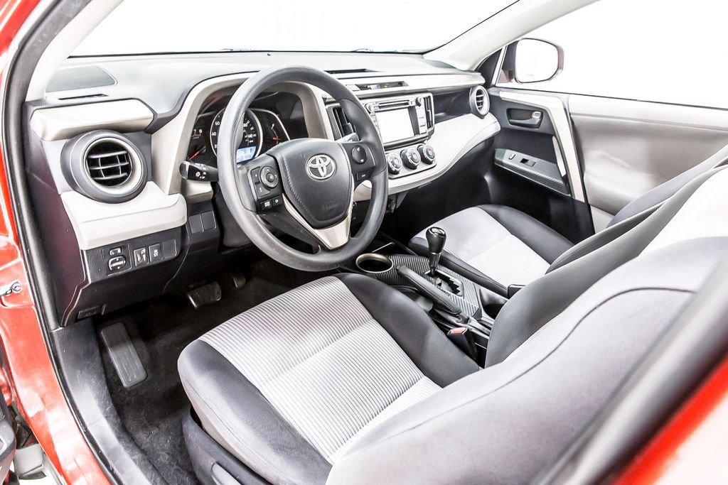 Used 2013 Toyota RAV4 LE FWD image 23
