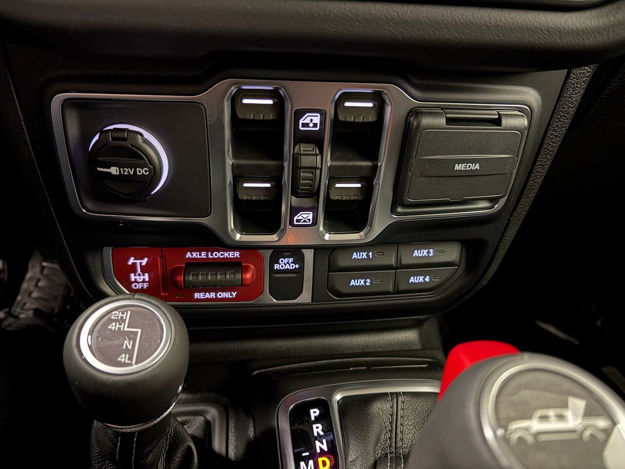 New 2026 Jeep Gladiator Willys AWD/4WD image 17