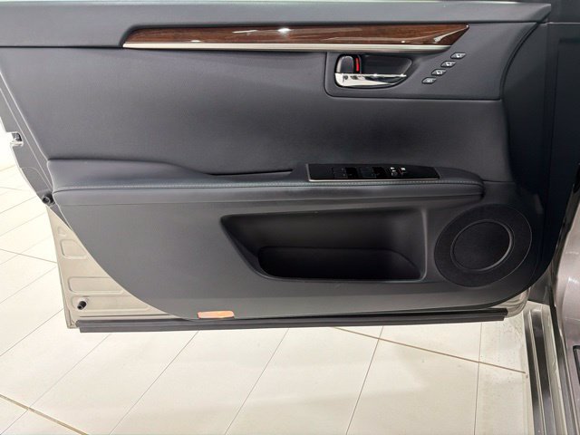 Used 2017 Lexus ES 350 w/ Luxury Package FWD image 10