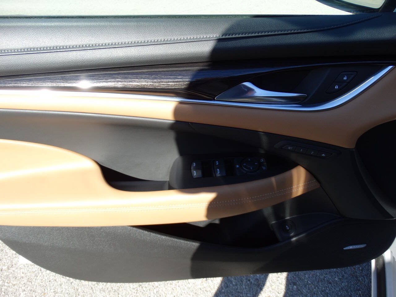 Used 2018 Buick LaCrosse Premium w/ Sun and Shade Package FWD image 16