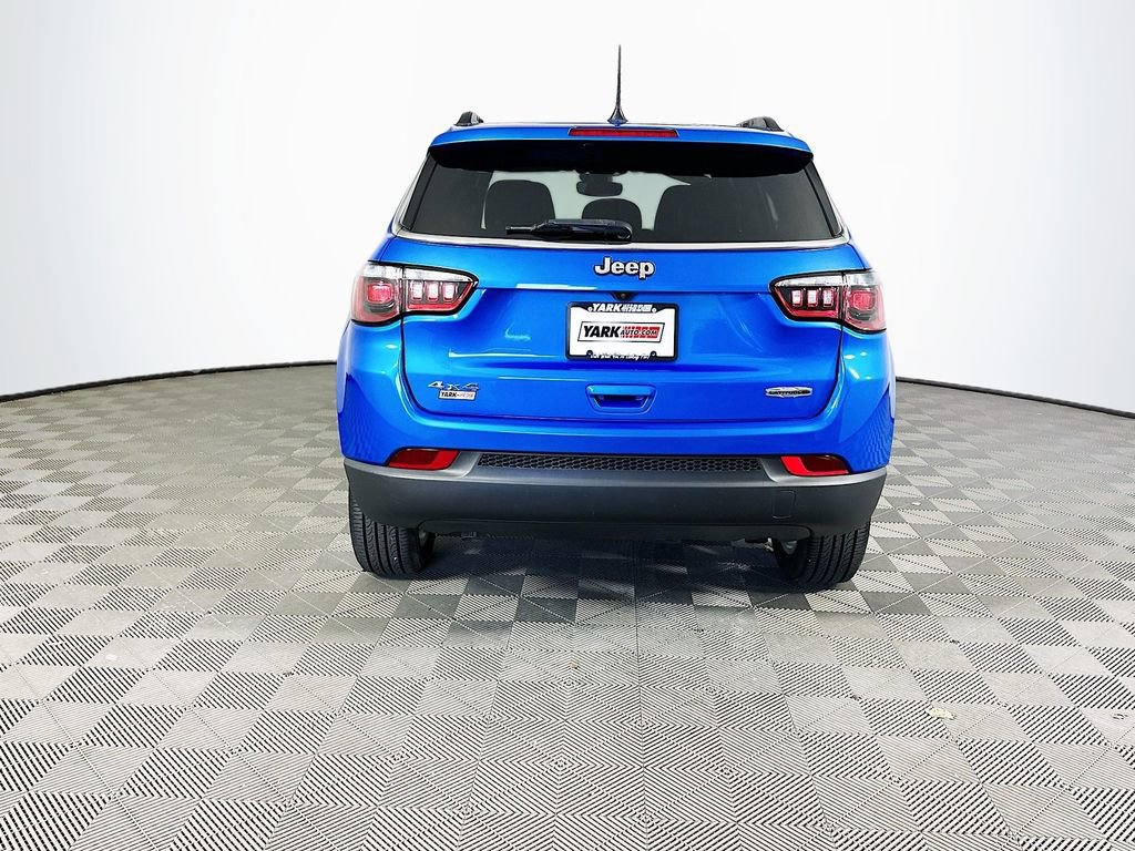 Certified 2023 Jeep Compass Latitude image 9