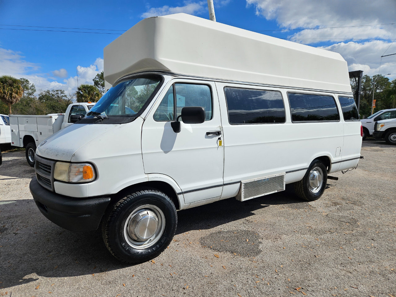 Used 1997 Dodge B3500 image 2