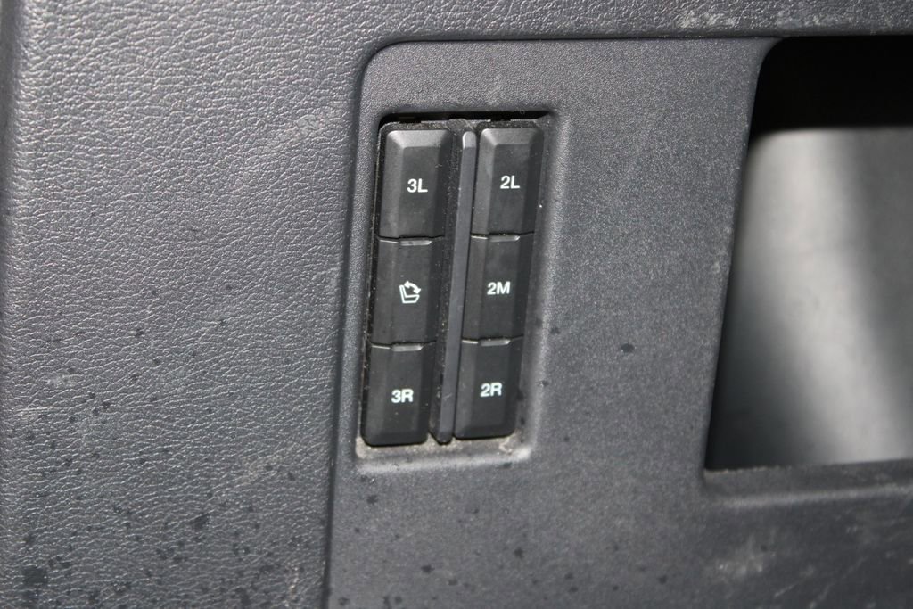 Used 2024 Ford Expedition Max XLT image 18