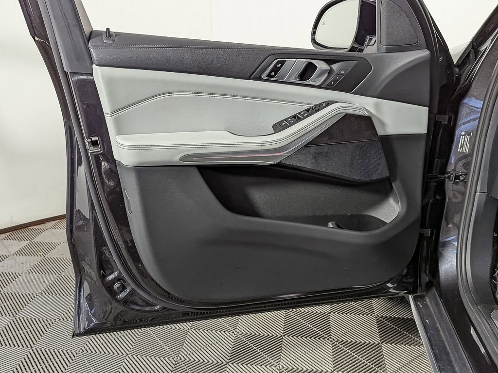 Certified 2023 BMW X5 xDrive40i image 12