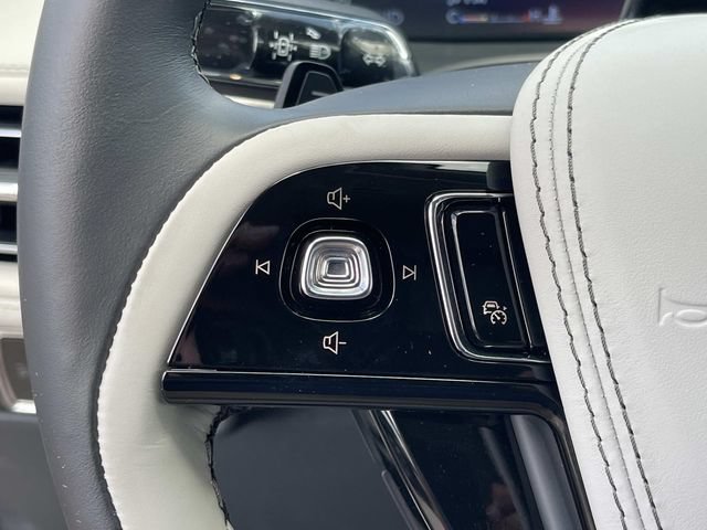 New 2026 Lincoln Aviator AWD image 33