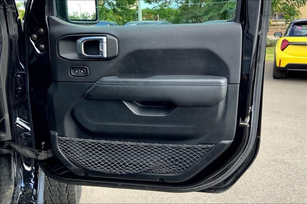 Used 2021 Jeep Wrangler Unlimited Rubicon 4xe w/ Dual Top Group image 24