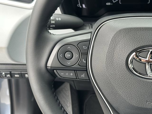 Used 2026 Toyota Corolla SE FWD image 13