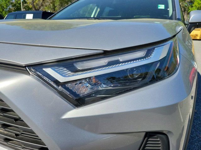 Used 2025 Toyota RAV4 XLE image 16