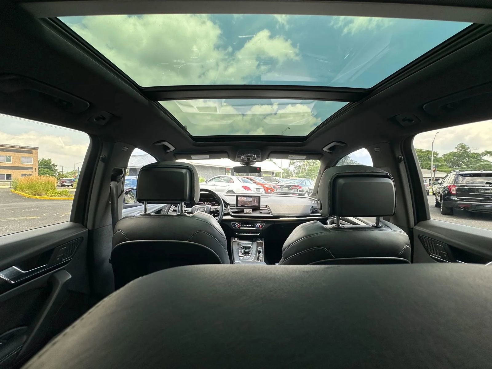 Used 2020 Audi SQ5 Prestige w/ Prestige Package image 24