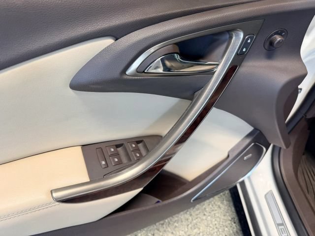 Used 2015 Buick Verano Leather w/ Experience Buick Package FWD image 6