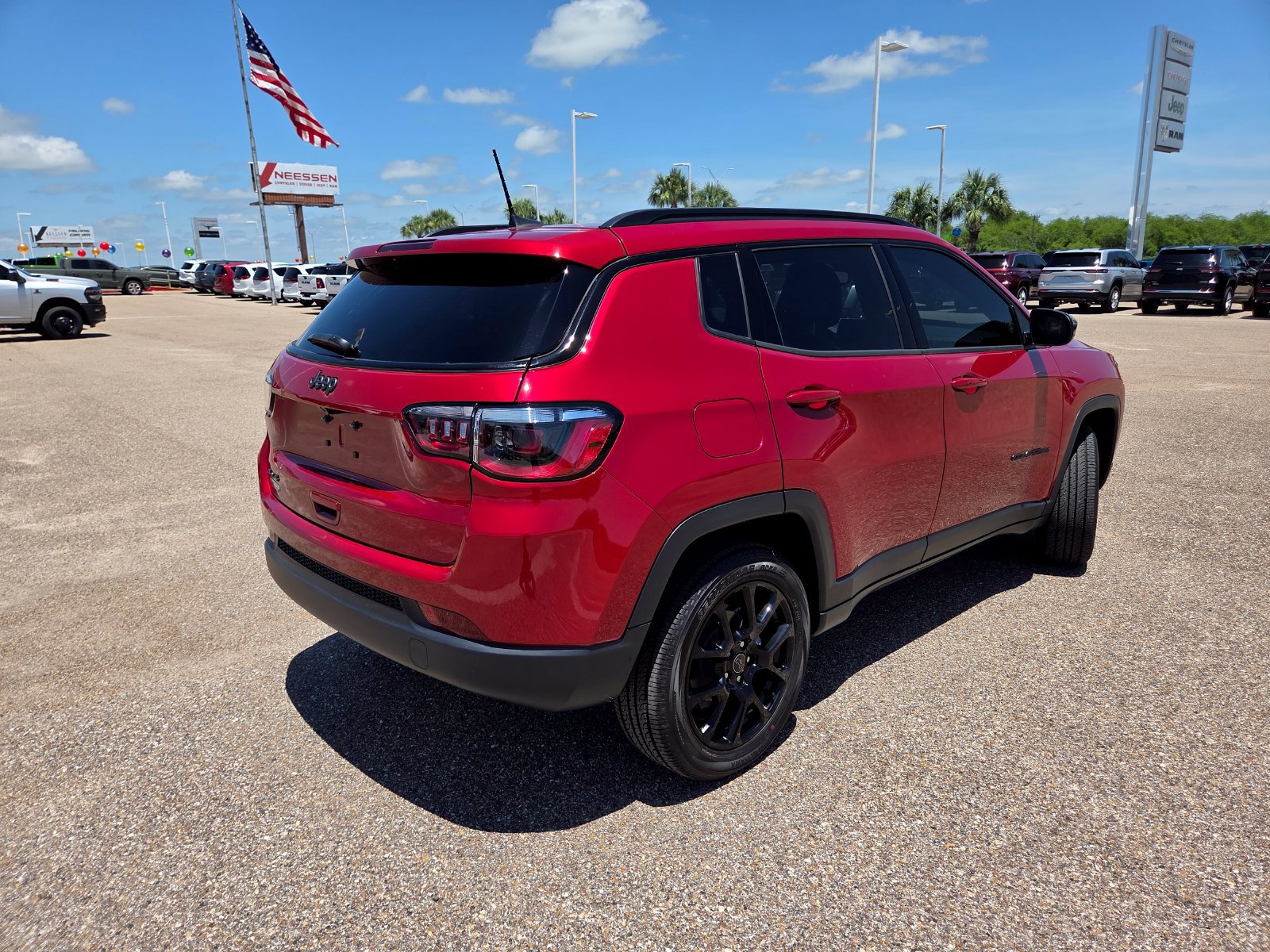 New 2026 Jeep Compass Latitude AWD/4WD image 7