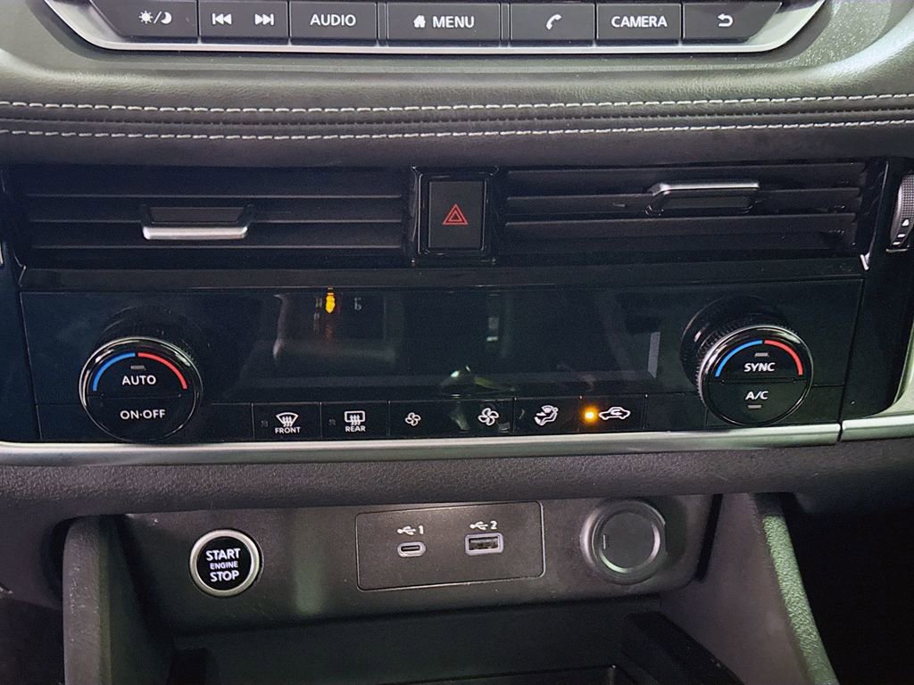 Used 2022 Nissan Rogue SV image 29