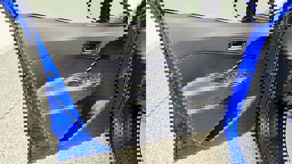 Used 2019 Toyota C-HR LE FWD image 10