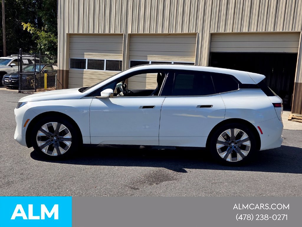 Used 2026 BMW iX xDrive45 AWD/4WD image 2