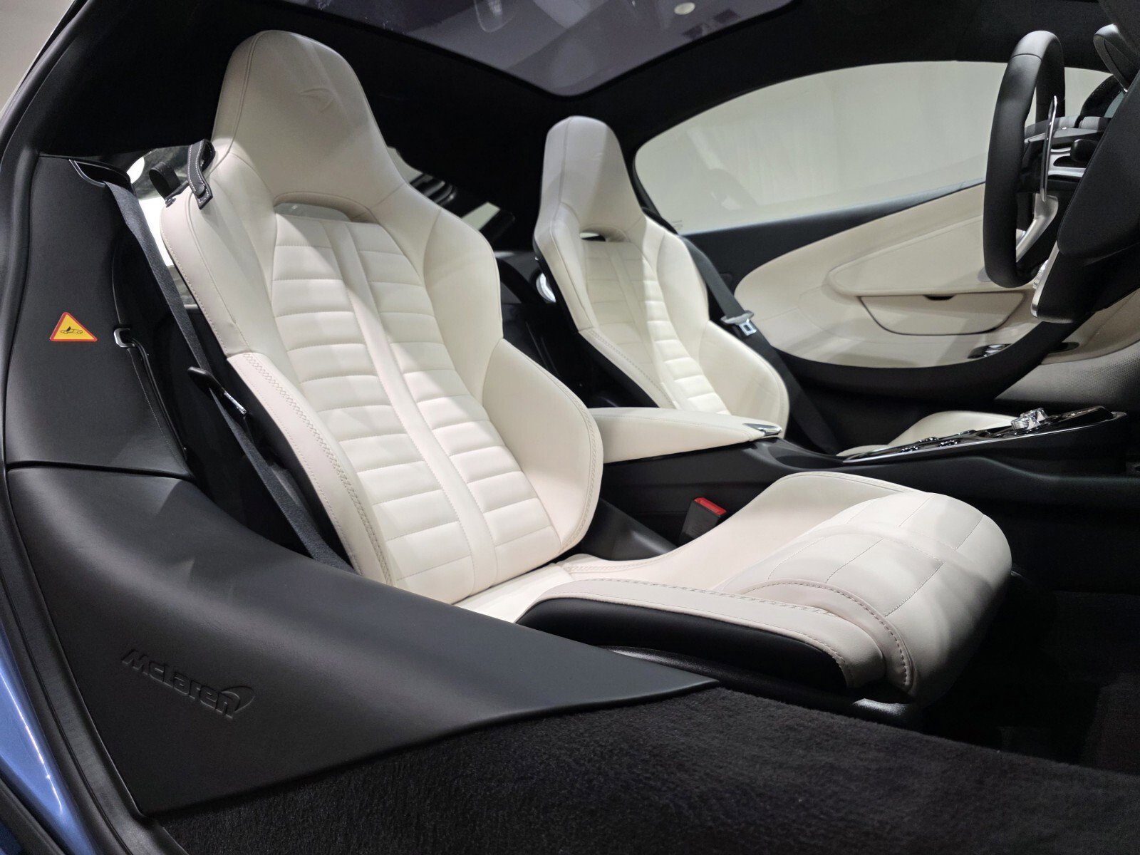 New 2026 McLaren GTS RWD image 16