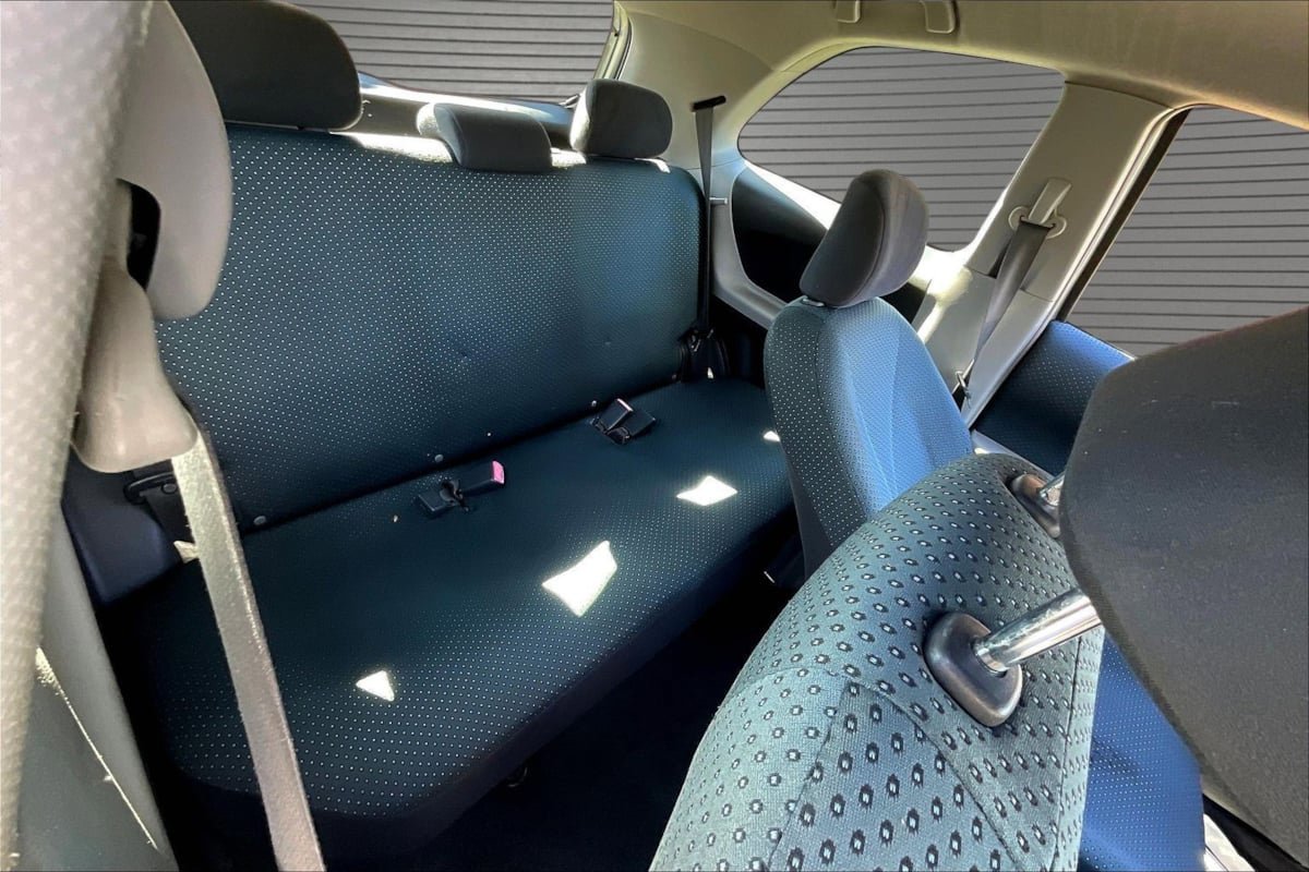 Used 2008 Toyota Yaris 2-Door Hatchback FWD image 20