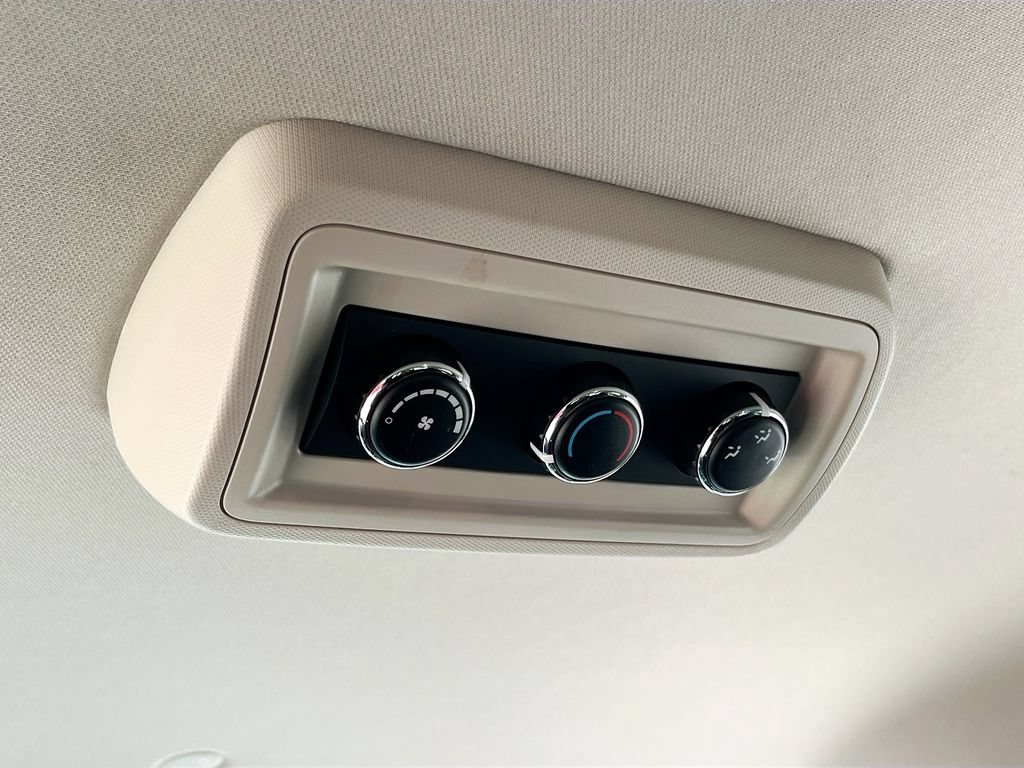 Certified 2018 Dodge Grand Caravan SE w/ UConnect Hands-Free Group FWD image 23