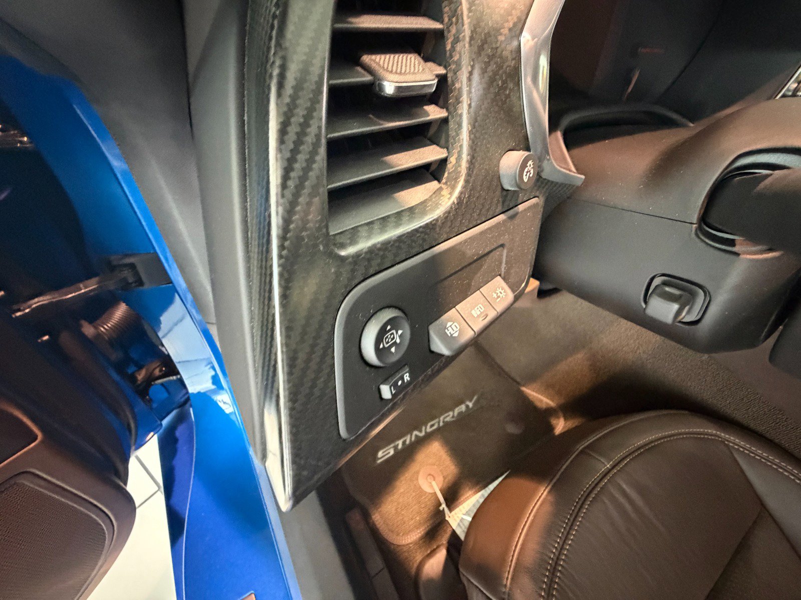 Used 2014 Chevrolet Corvette Z51 3LT w/ 3LT Preferred Equipment Group image 10