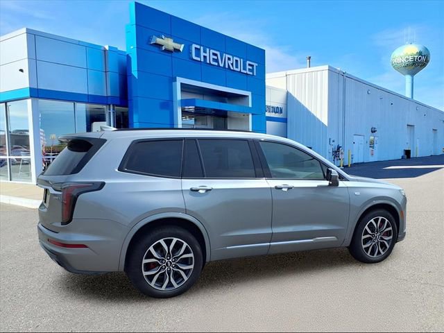 Used 2023 Cadillac XT6 Sport image 3