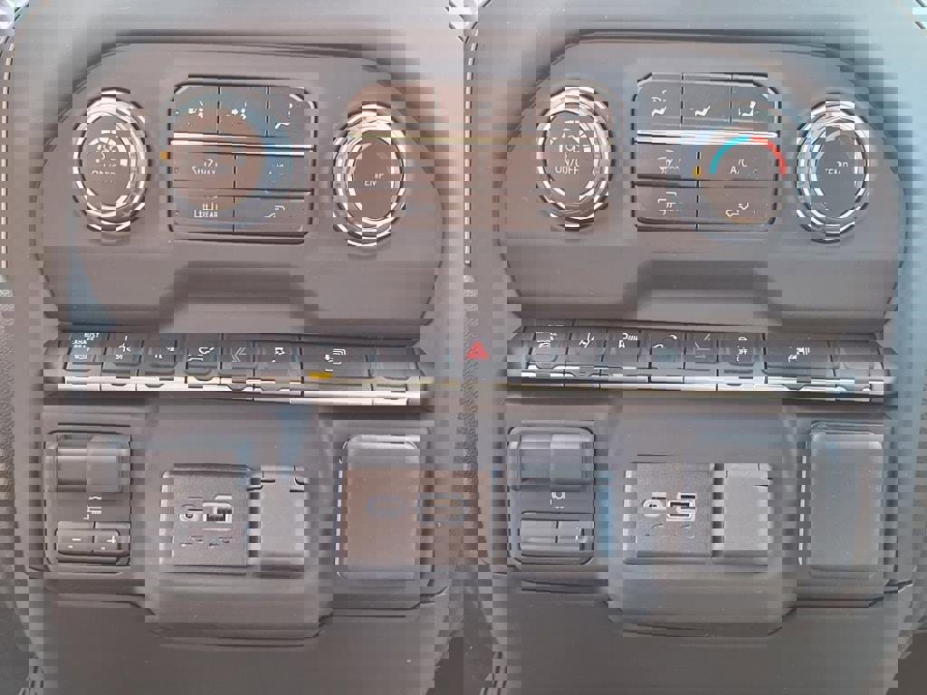 New 2025 Chevrolet Silverado 2500 Custom w/ Custom Value Package image 18