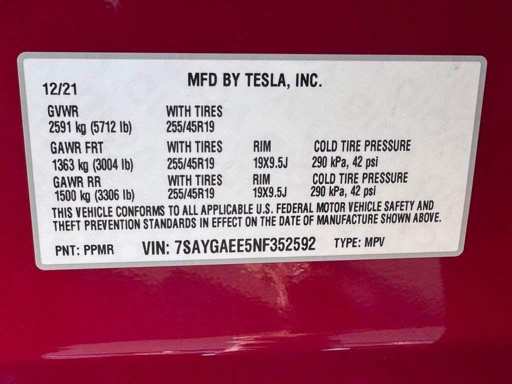 Used 2022 Tesla Model Y Long Range AWD/4WD image 41
