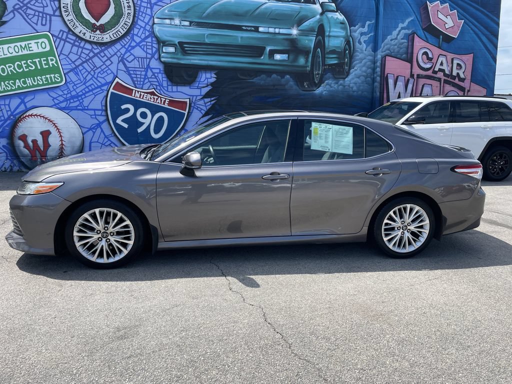 Used 2018 Toyota Camry XLE w/ Audio Package FWD image 2