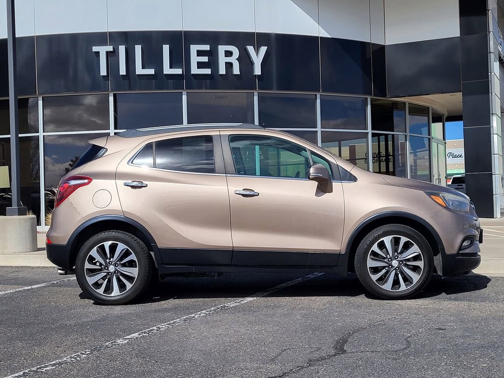 Used 2018 Buick Encore Preferred image 1