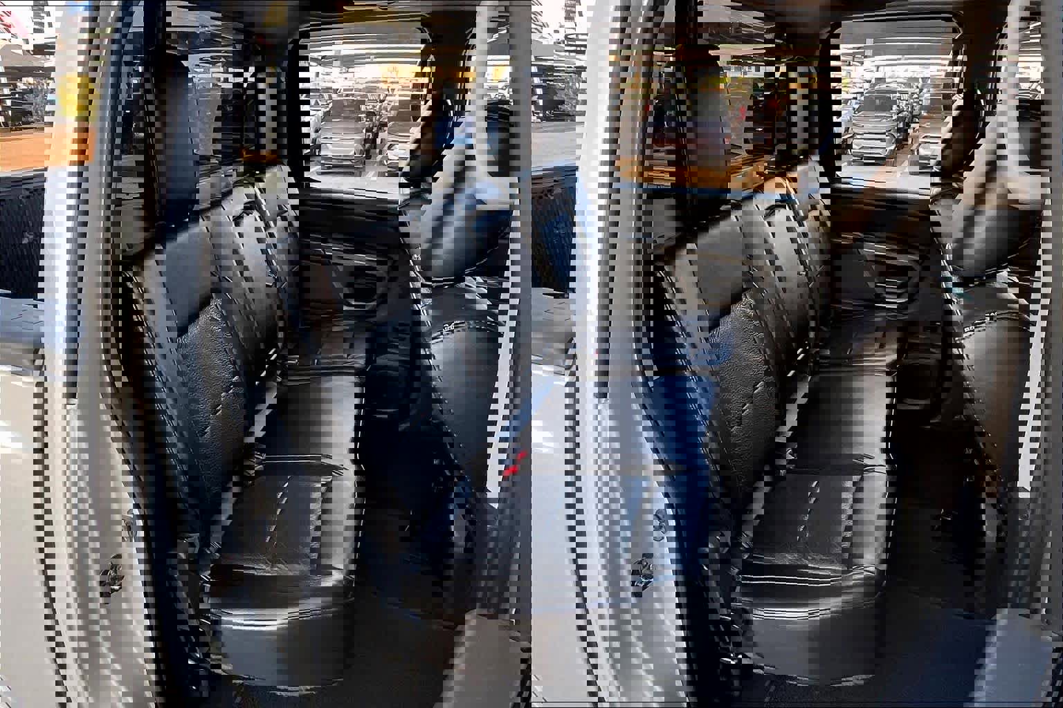 Used 2015 Nissan Titan SL w/ SL Moonroof Package image 19