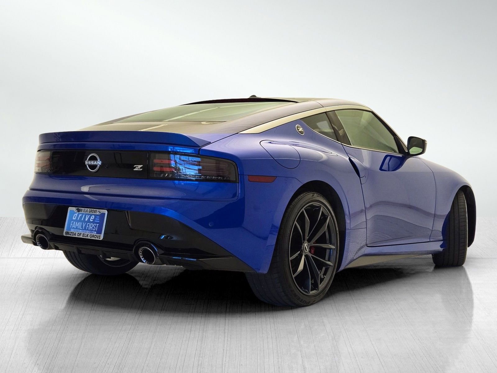 Used 2024 Nissan Z Performance w/ Floor Mat Package RWD image 4