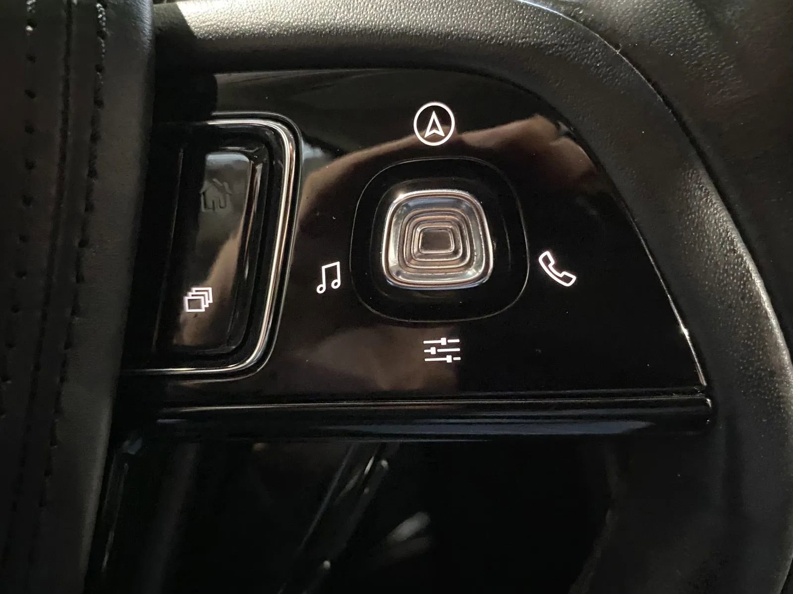 Used 2021 Lincoln Aviator 2WD image 18