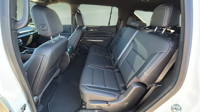 Certified 2025 Chevrolet Traverse LT image 19